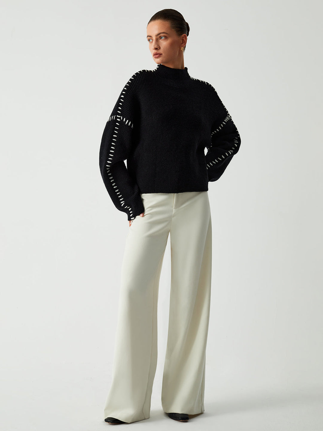 Alma | Oversized Turtleneck Sweater with Textured Details